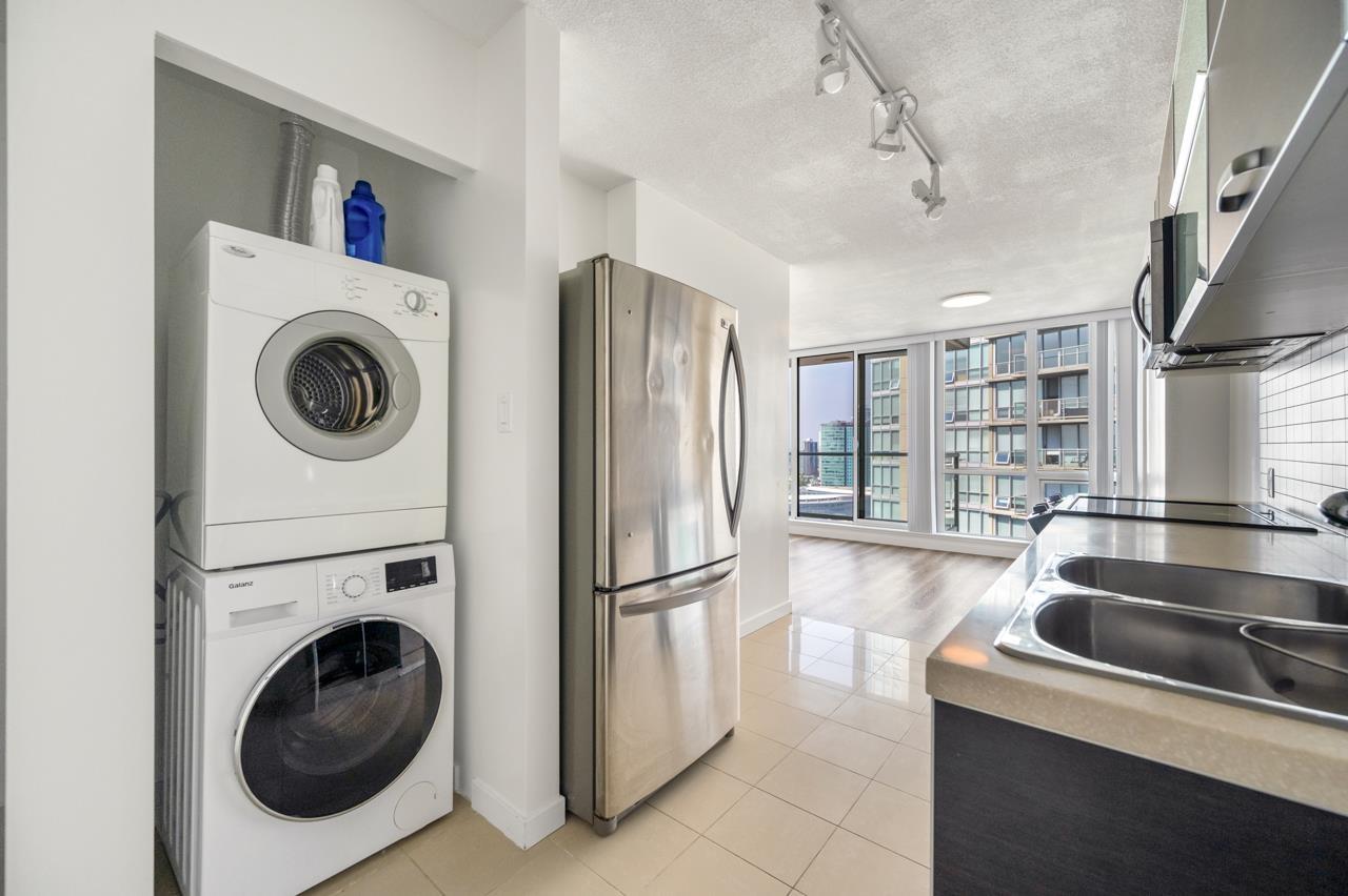 3001 9981 WHALLEY BOULEVARD, Surrey