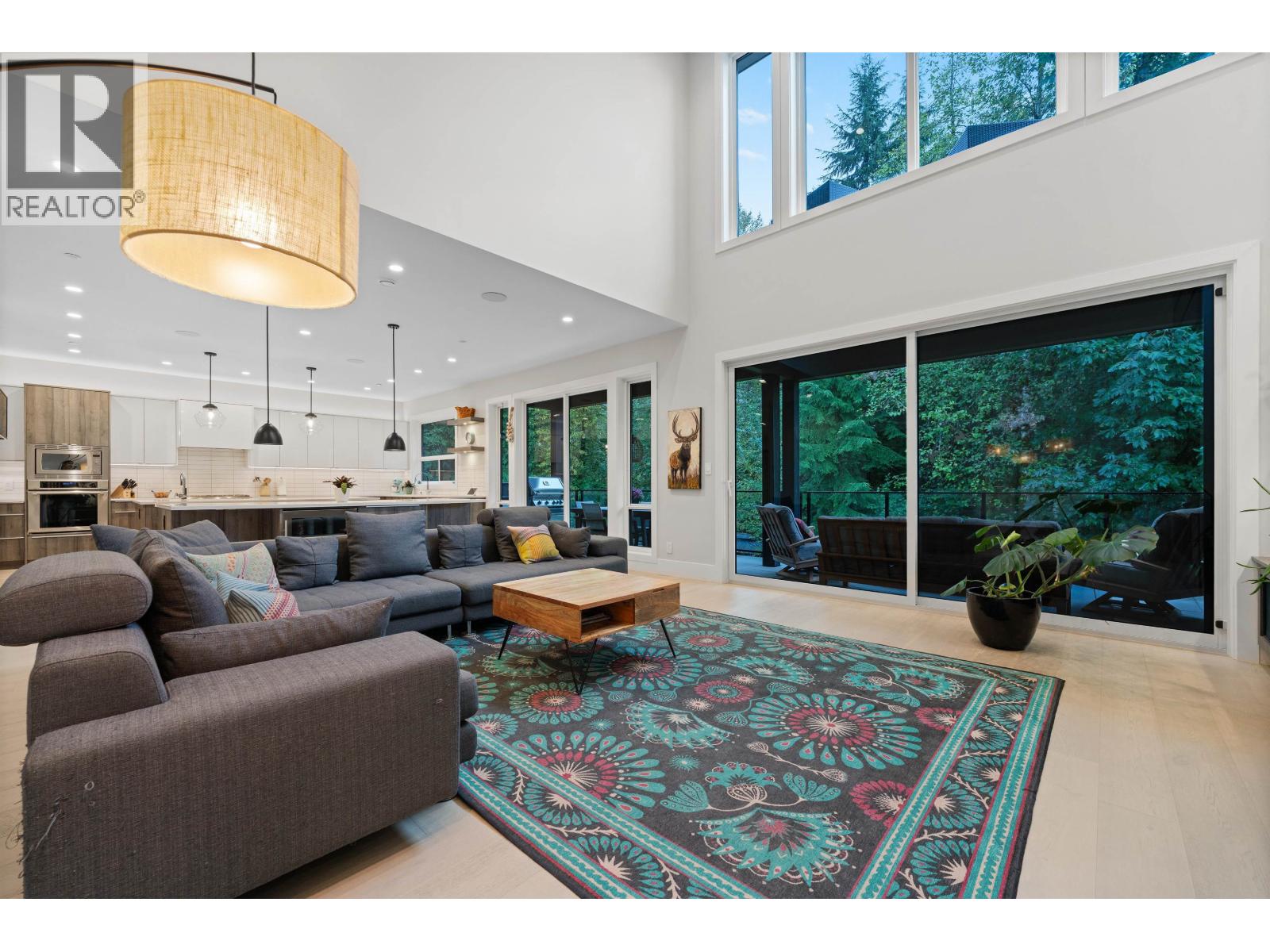 3404 MAMQUAM ROAD, Squamish