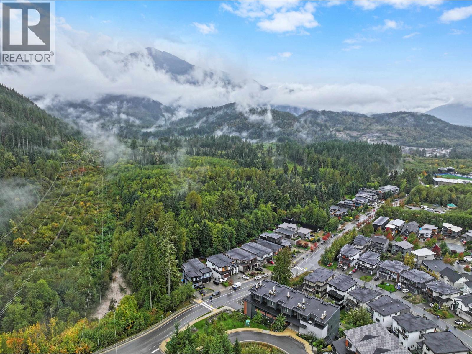 3404 MAMQUAM ROAD, Squamish