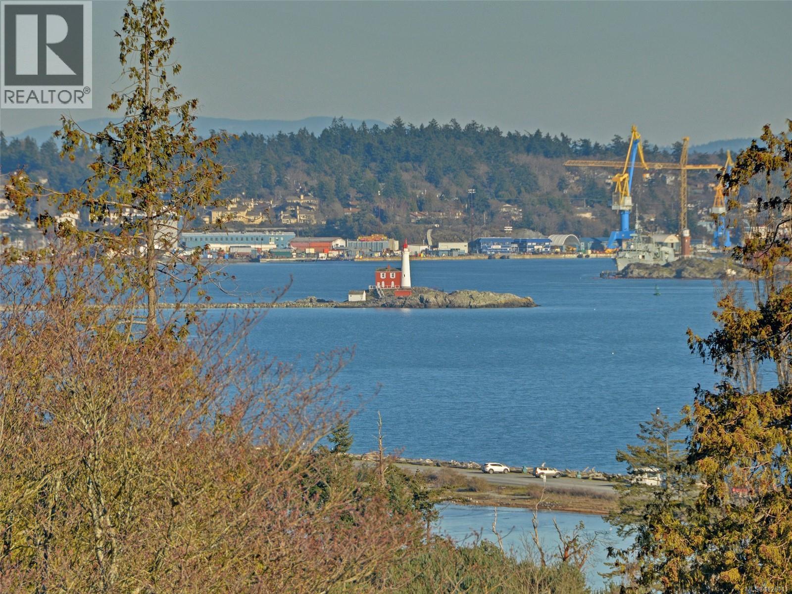 280 Milburn Dr, Colwood