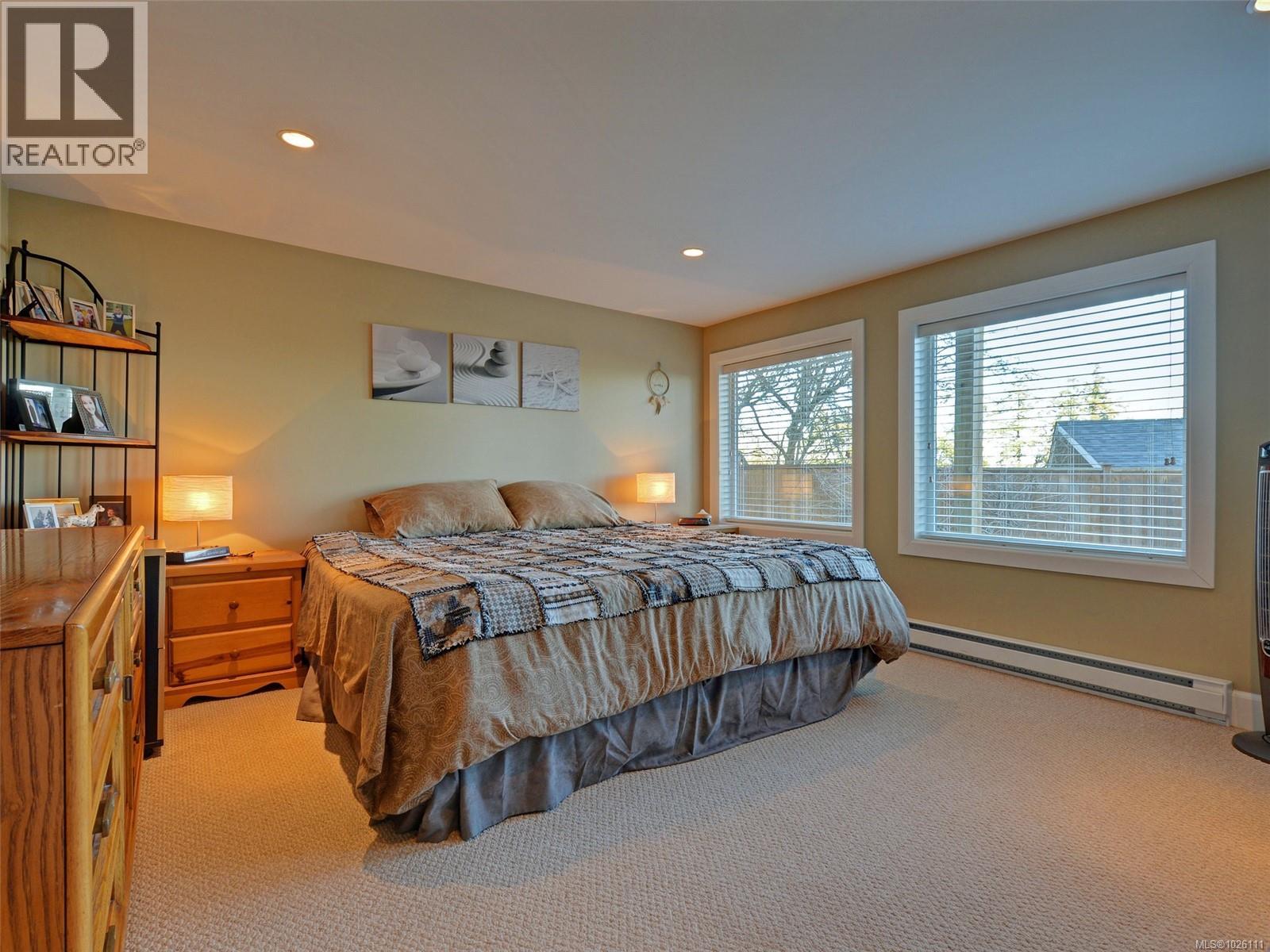 280 Milburn Dr, Colwood