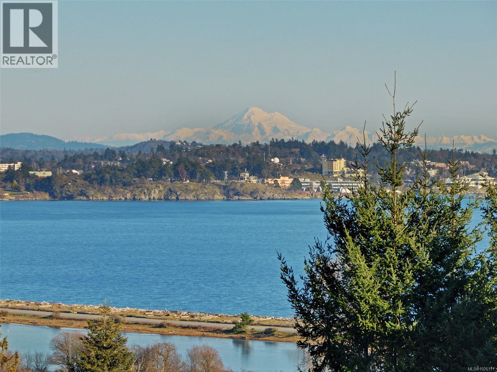 280 Milburn Dr, Colwood