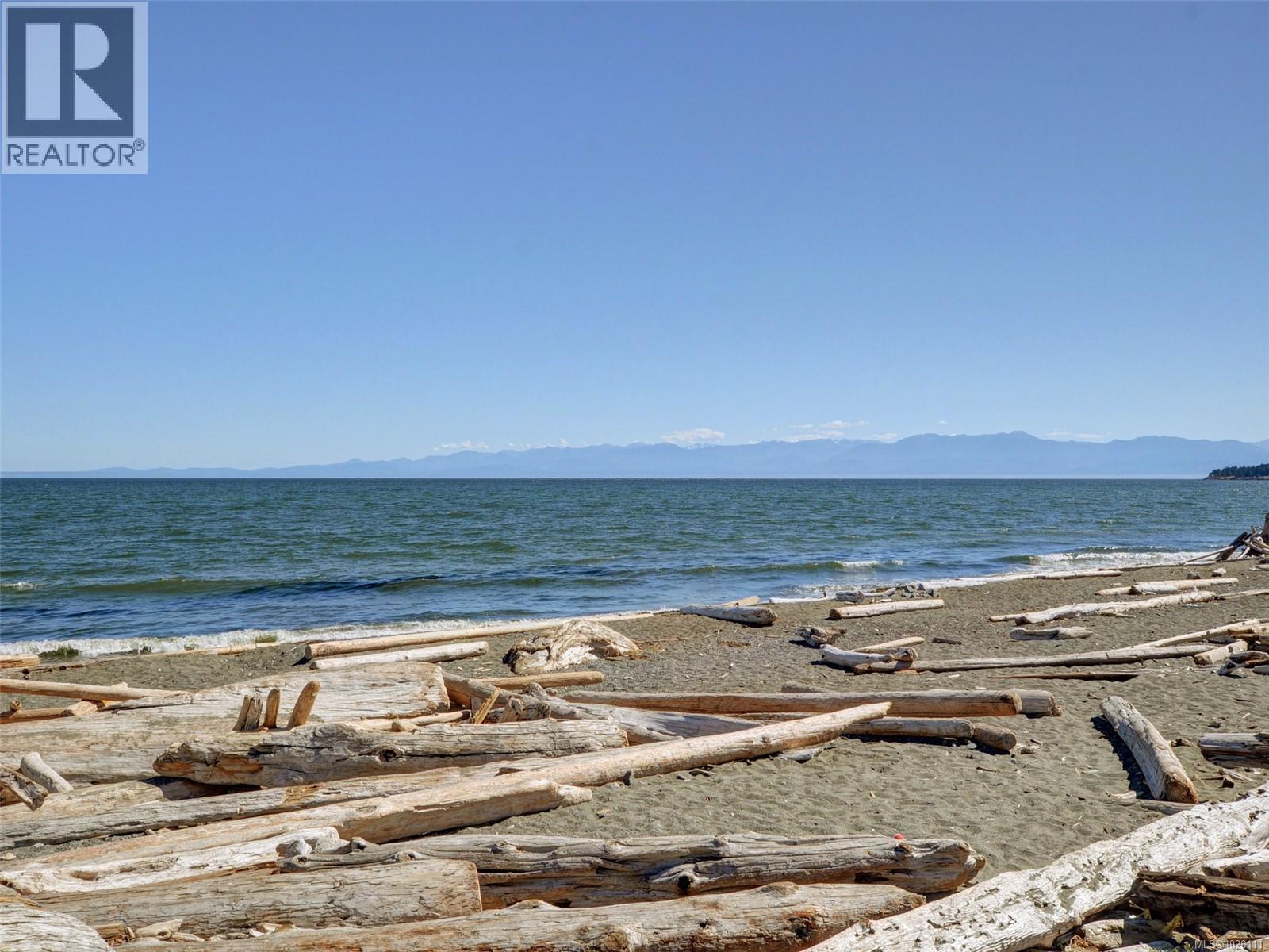 280 Milburn Dr, Colwood