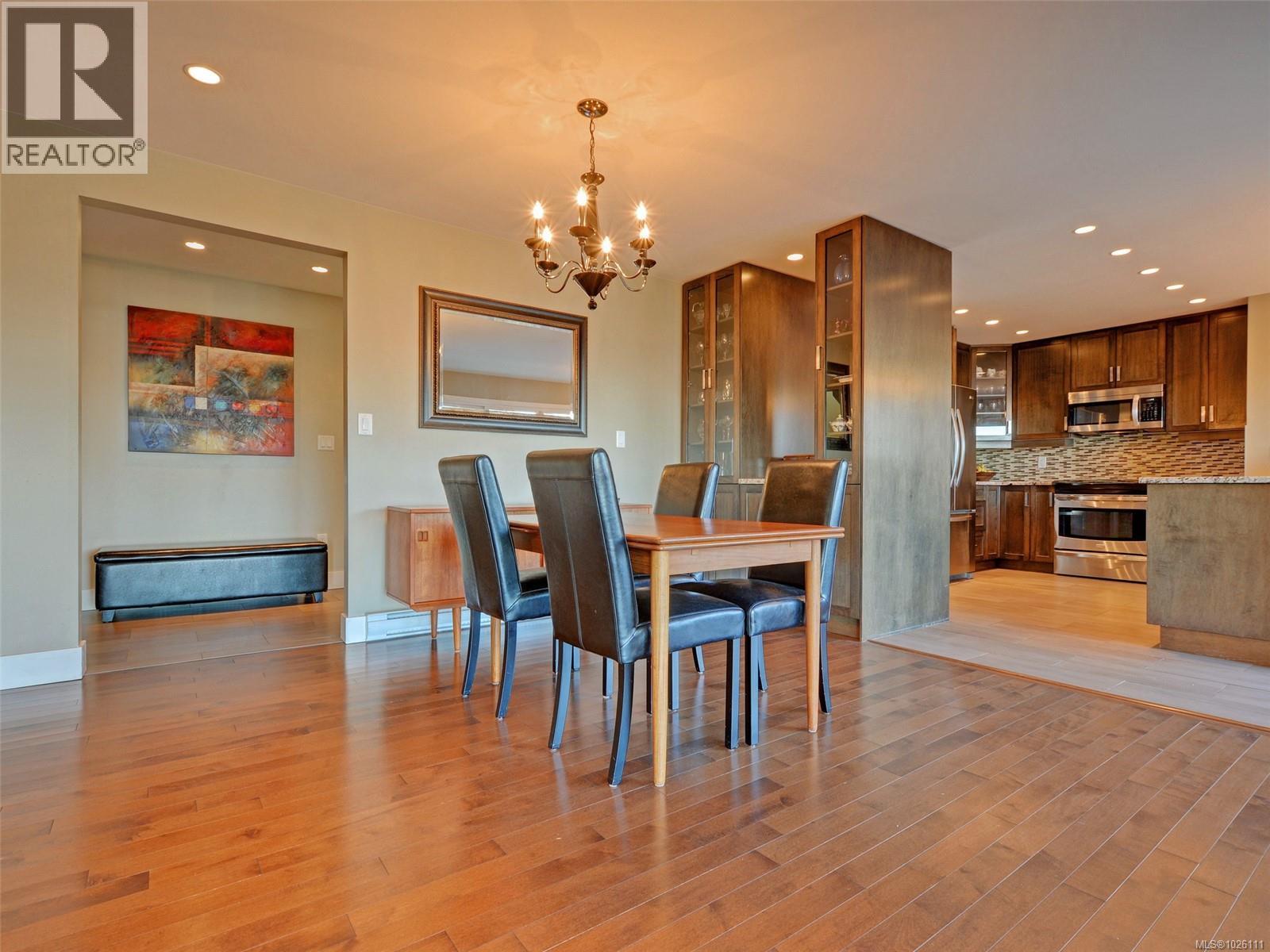 280 Milburn Dr, Colwood