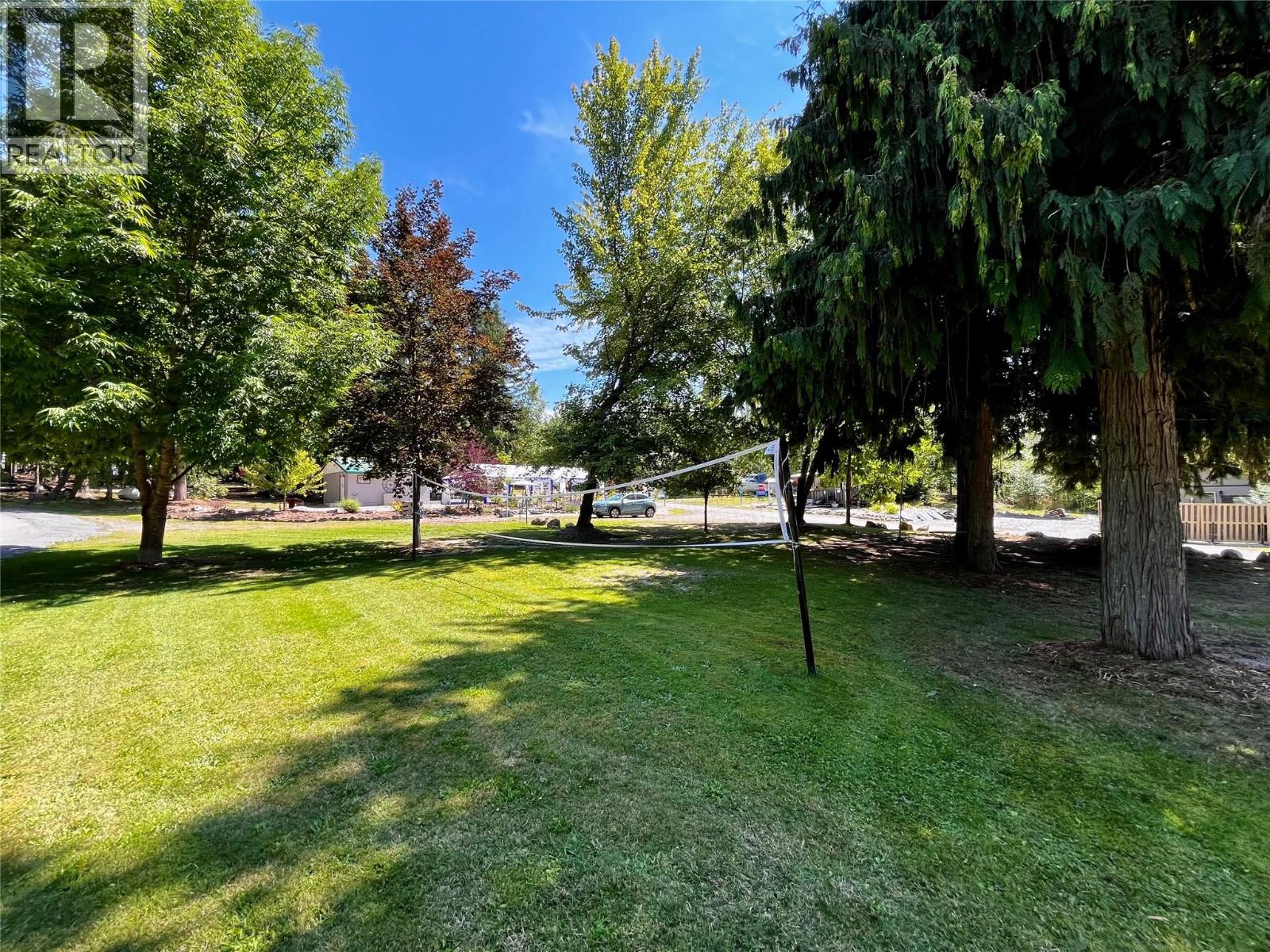  1701 Highway 23 Highway, Nakusp