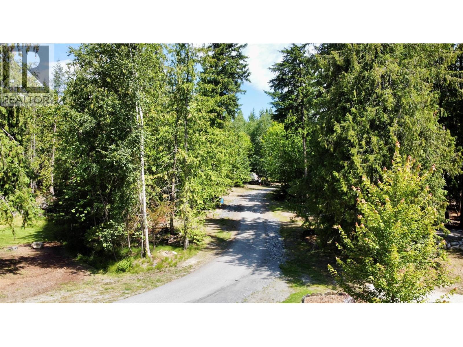  1701 Highway 23 Highway, Nakusp