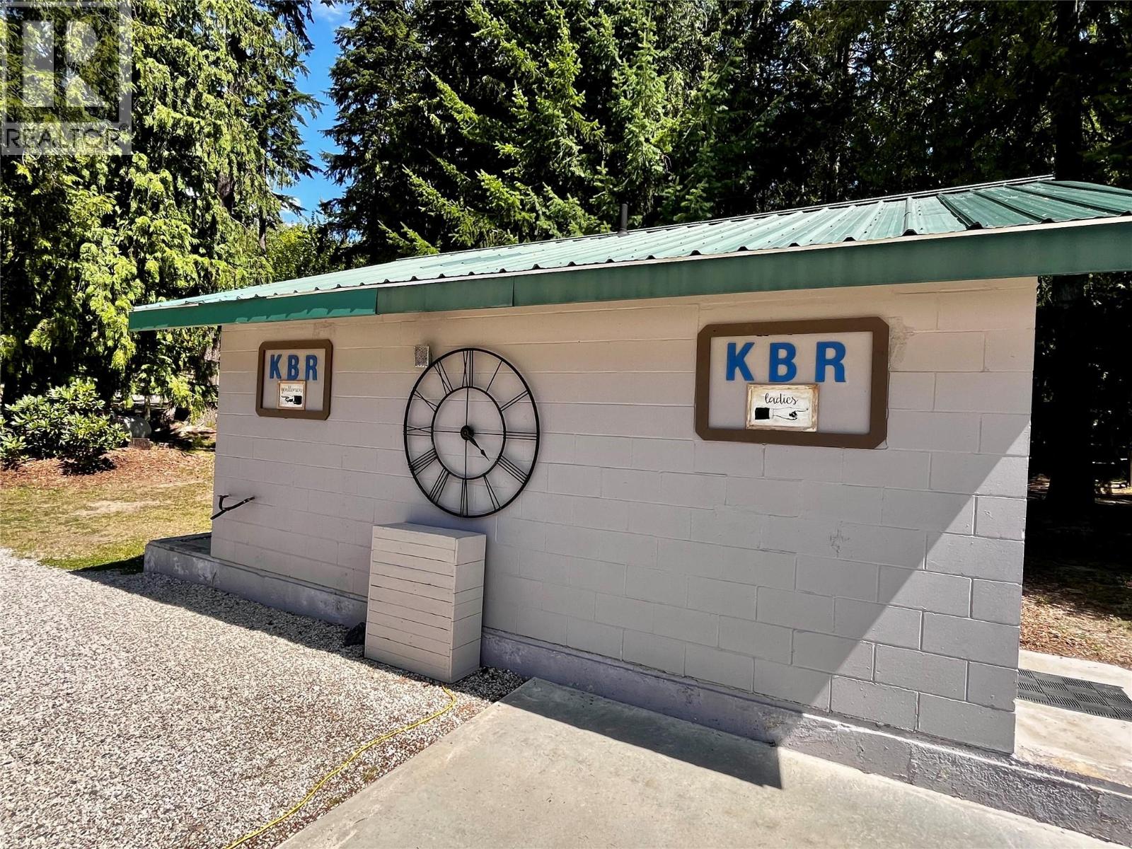  1701 Highway 23 Highway, Nakusp