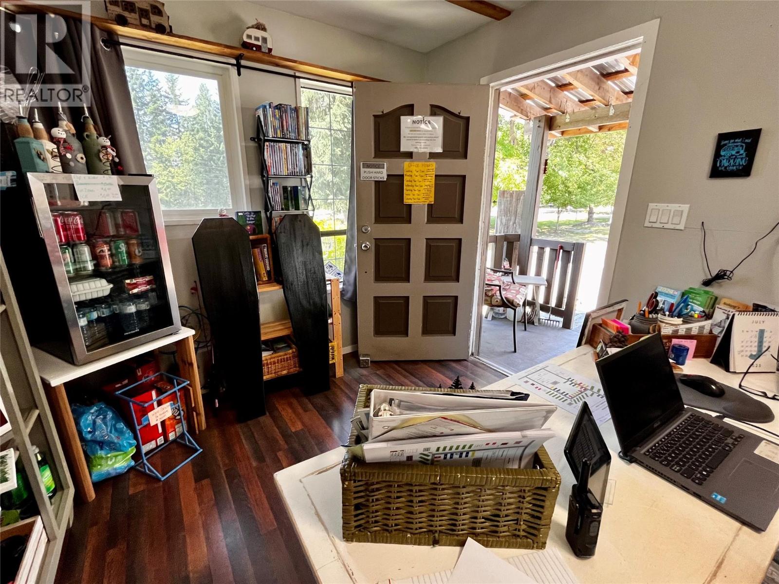  1701 Highway 23 Highway, Nakusp