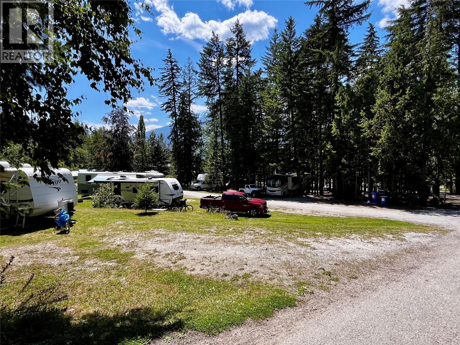  1701 Highway 23 Highway, Nakusp