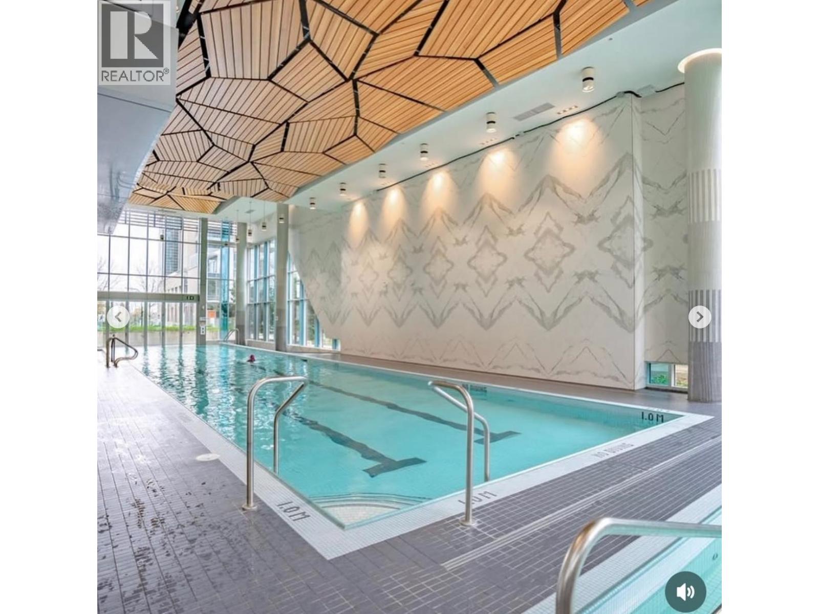 709 1500 FERN STREET, North Vancouver