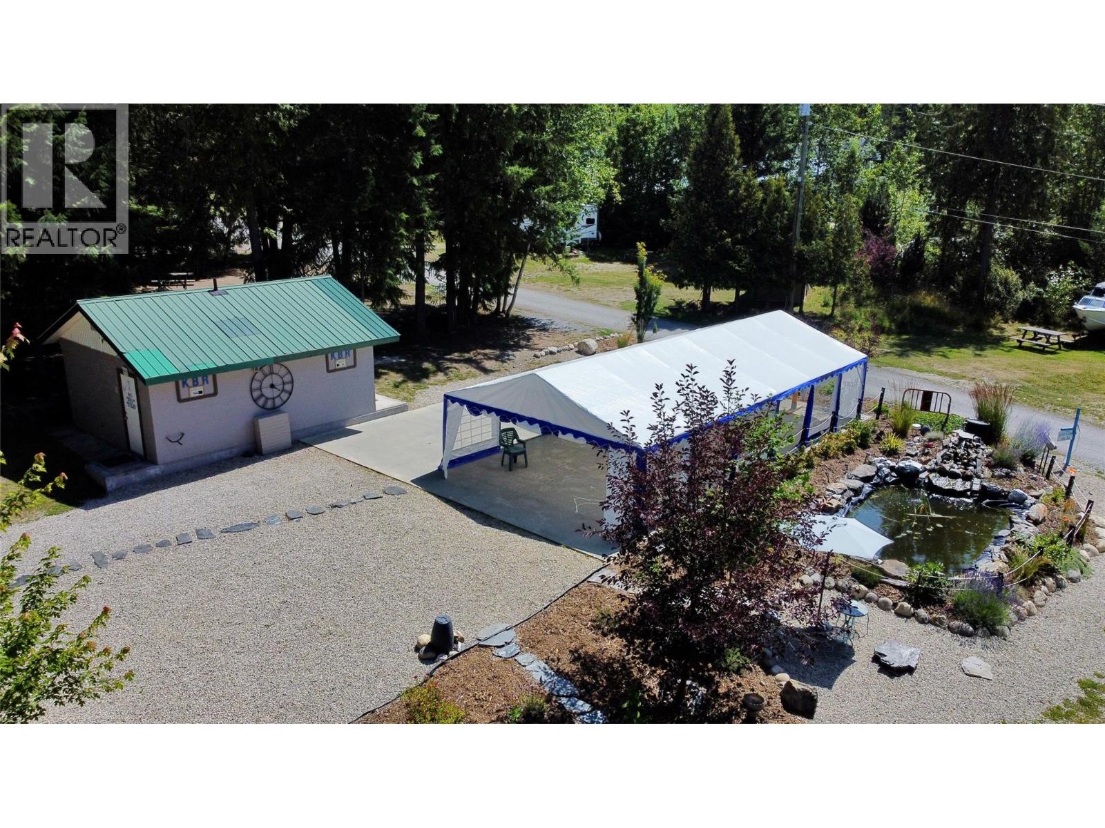  1701 Highway 23 Highway, Nakusp