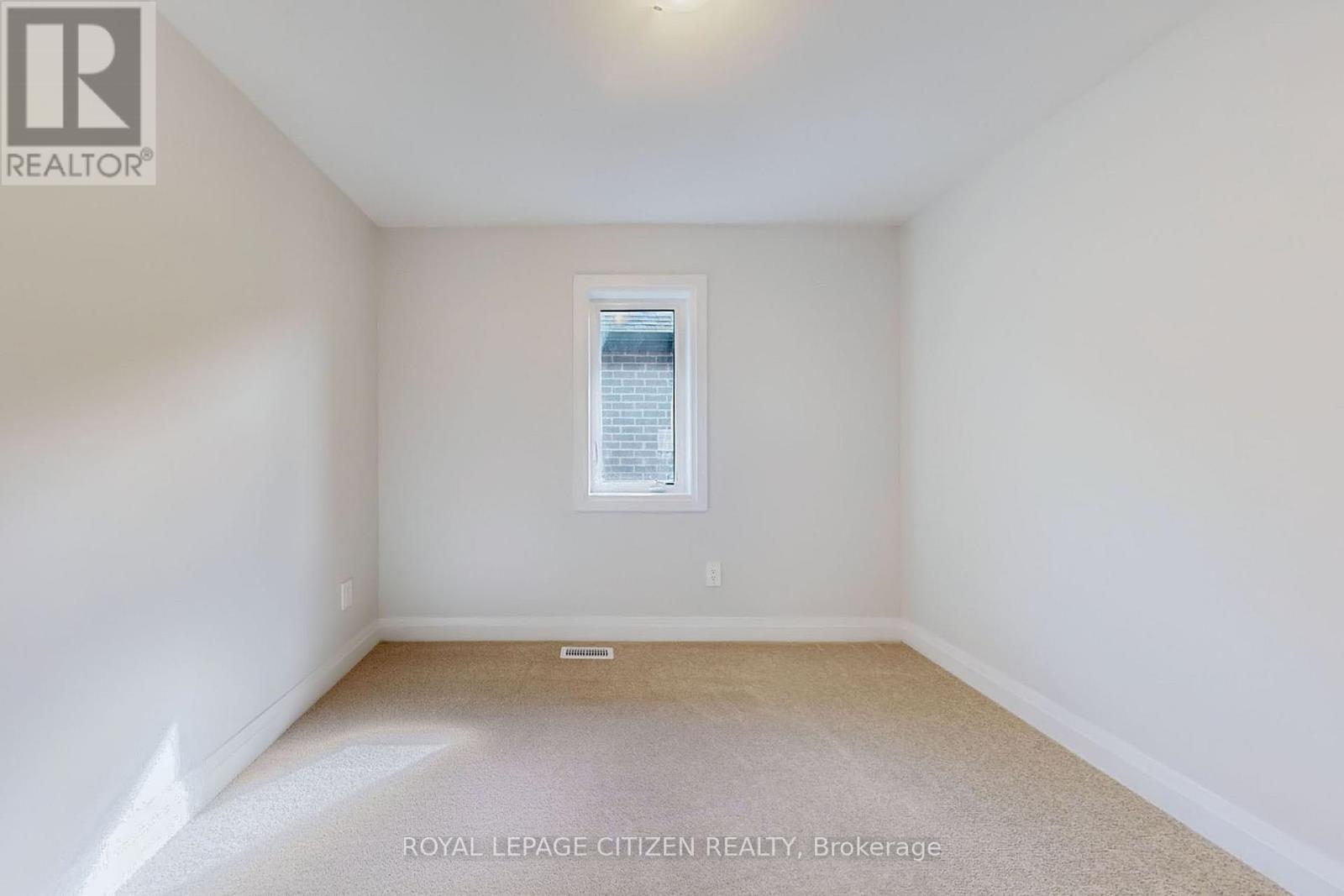 185 ST. JOSEPH ROAD - 32