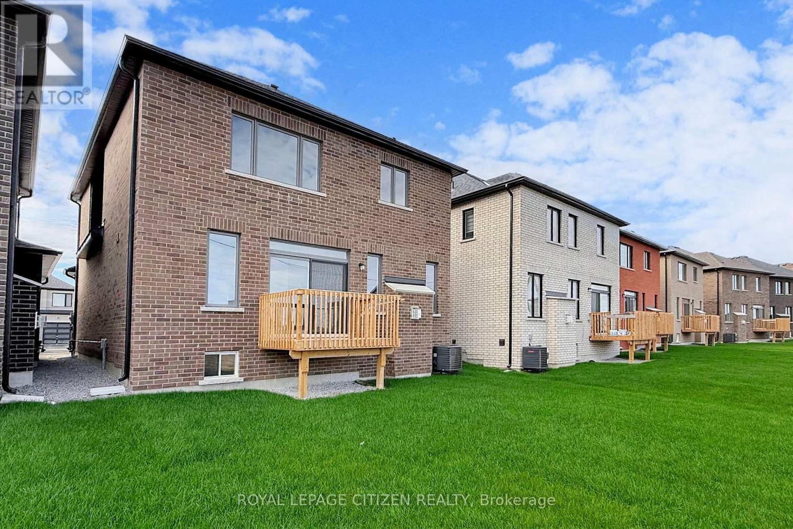 185 ST. JOSEPH ROAD - 44