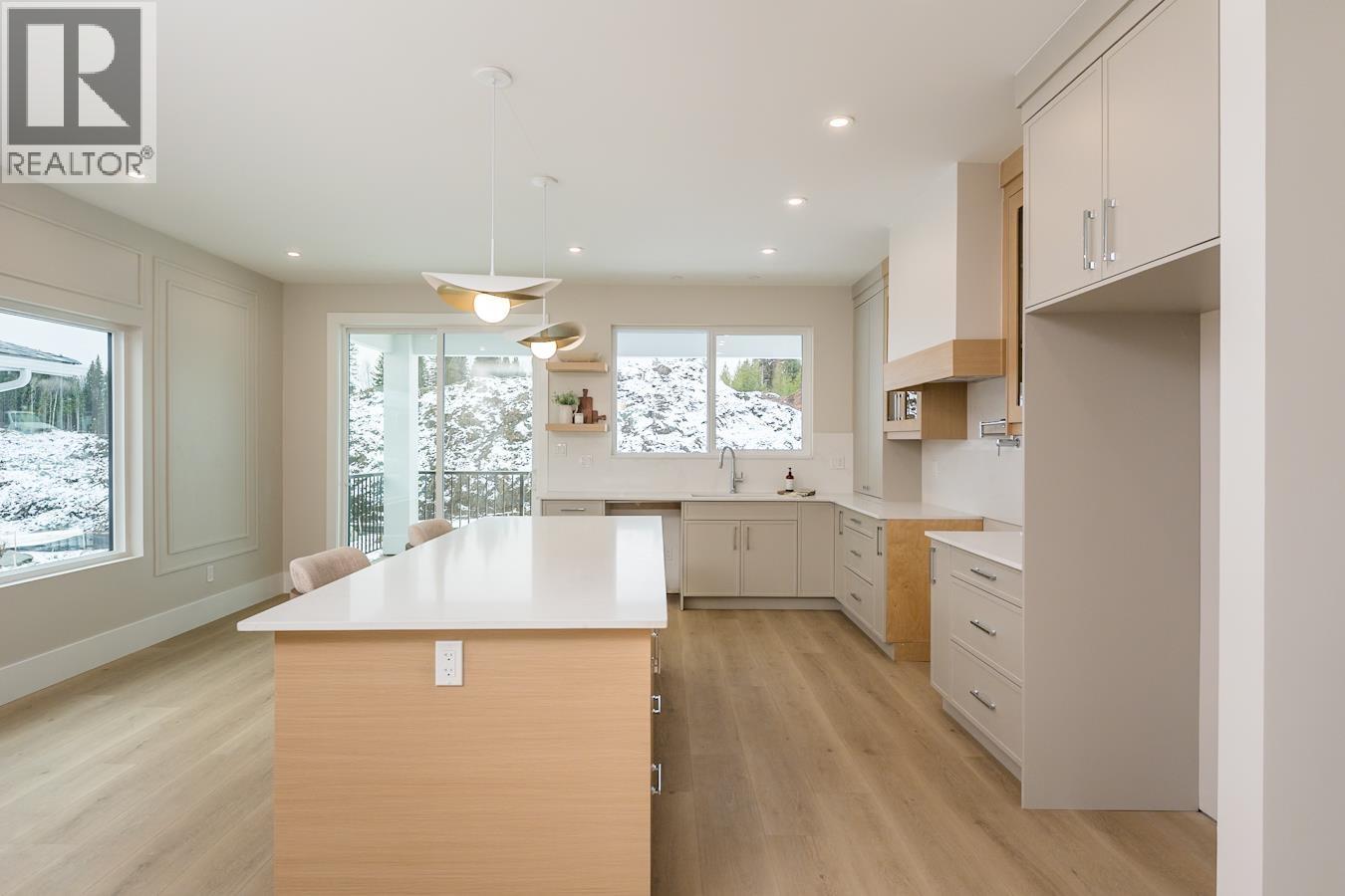 5053 HEADLANDS HEIGHTS, Prince George