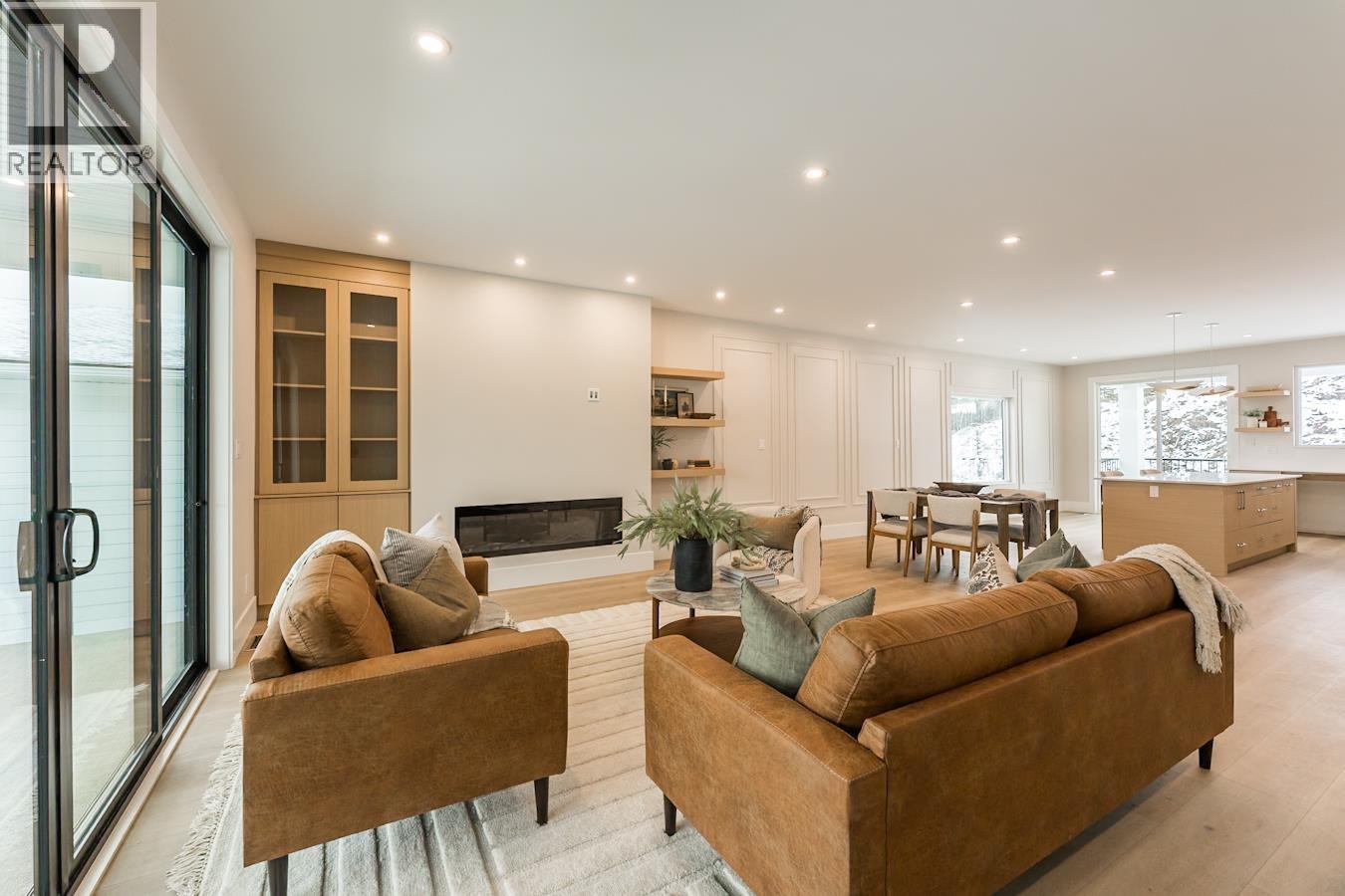 5053 HEADLANDS HEIGHTS, Prince George