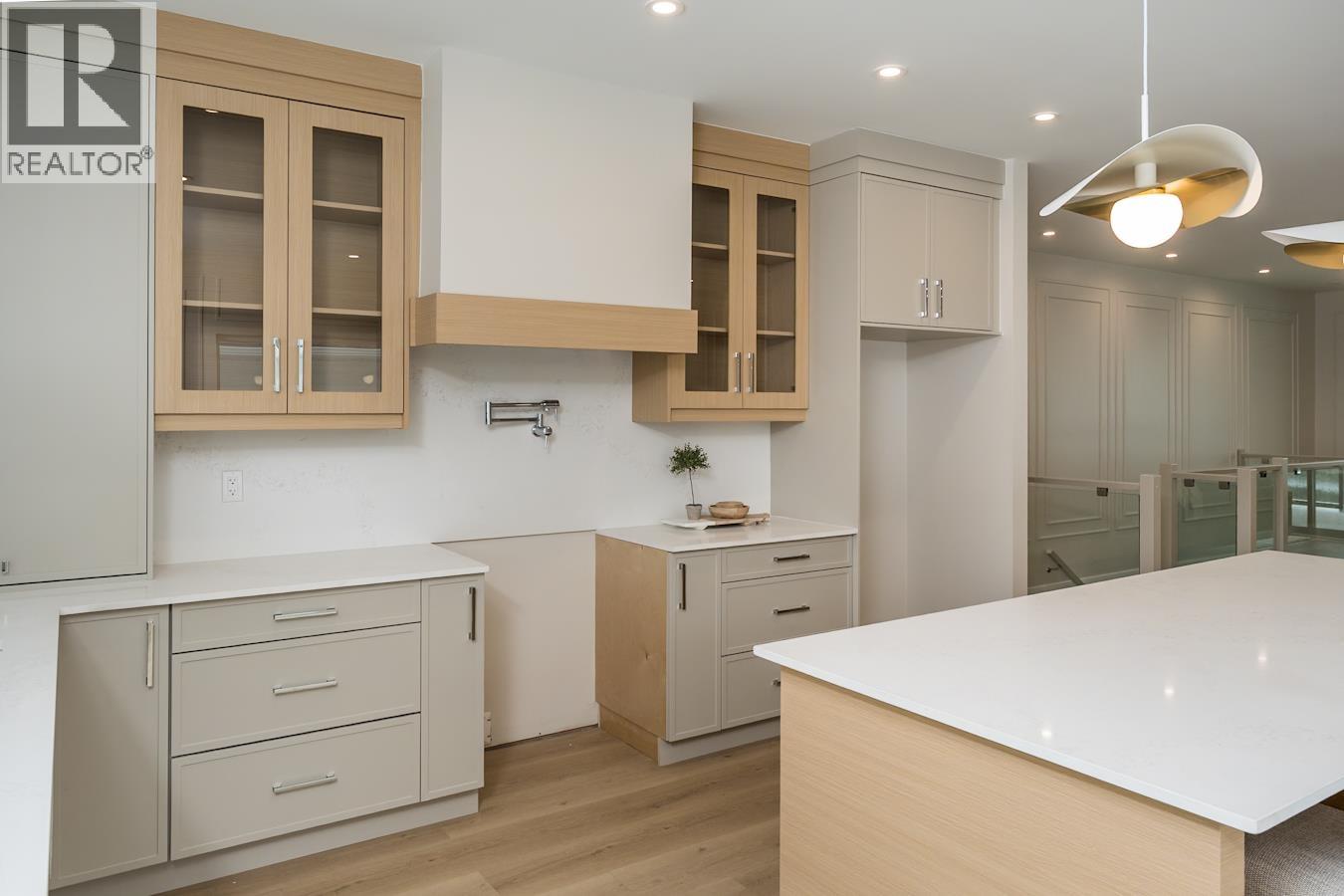 5053 HEADLANDS HEIGHTS, Prince George