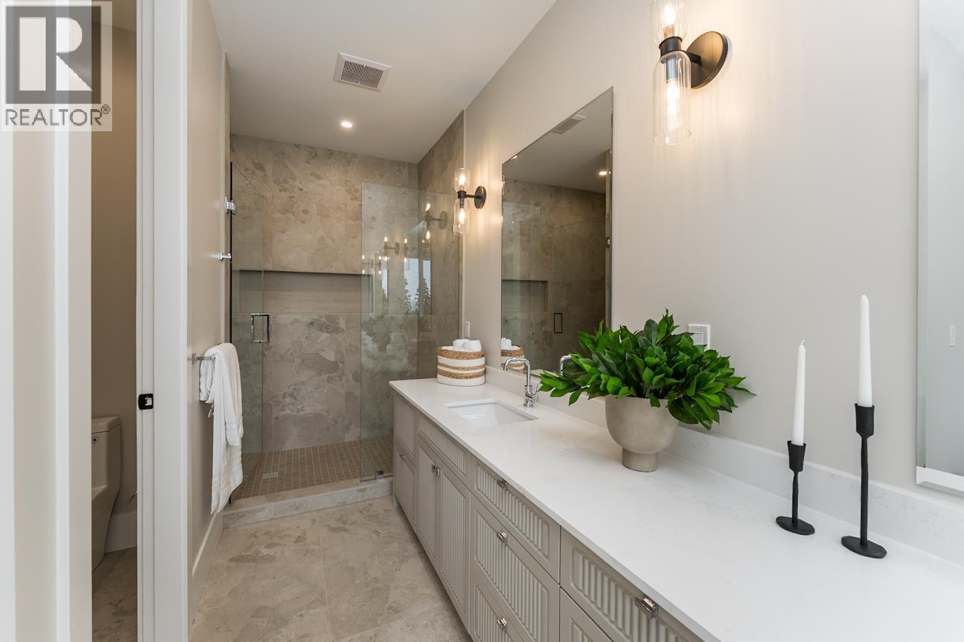 5053 HEADLANDS HEIGHTS, Prince George