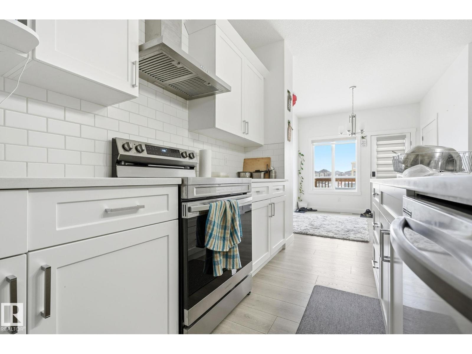 
          432 29 ST SW SW
            <br/>
            <span>Edmonton</span>
            , 
            <span>AB</span>
             <span>T6X3E7</span>
         - Photo 20