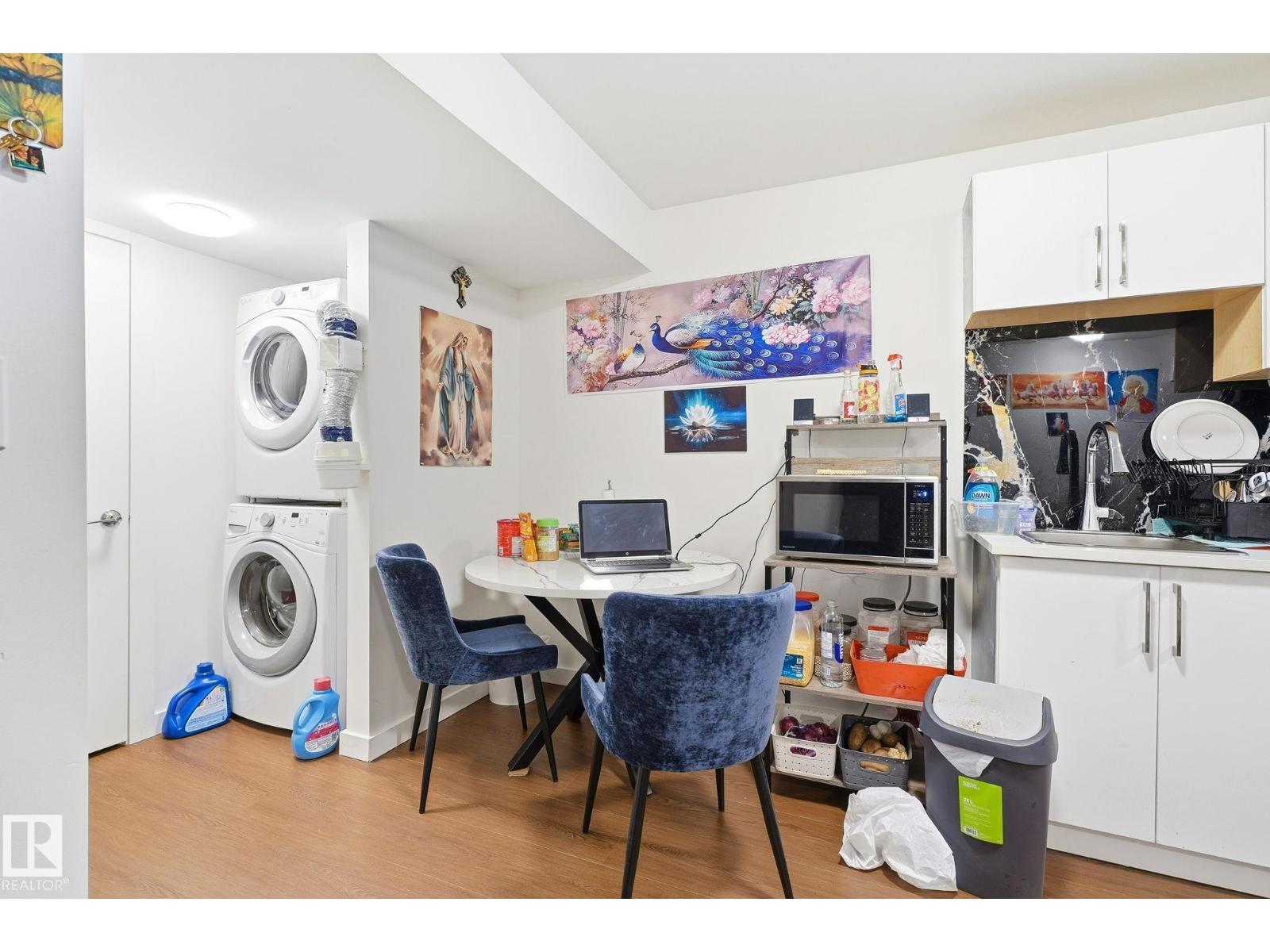 
          432 29 ST SW SW
            <br/>
            <span>Edmonton</span>
            , 
            <span>AB</span>
             <span>T6X3E7</span>
         - Photo 29