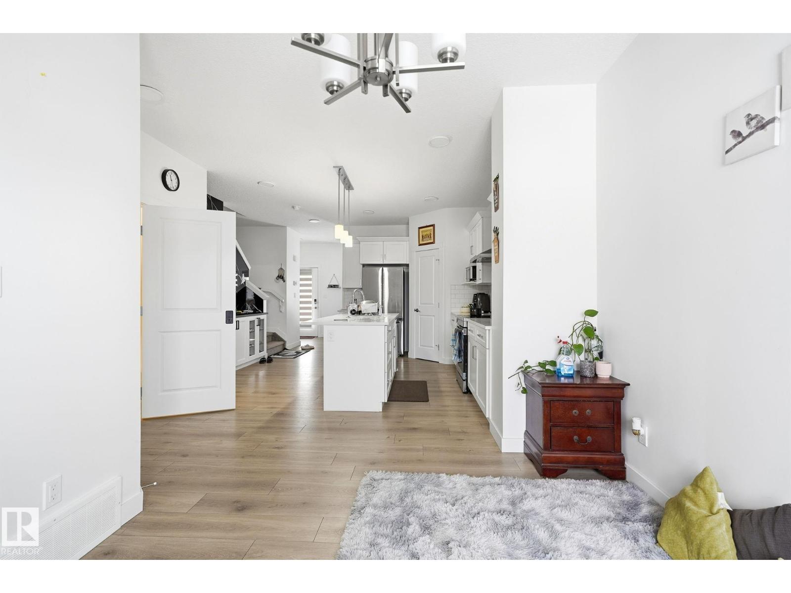 
          432 29 ST SW SW
            <br/>
            <span>Edmonton</span>
            , 
            <span>AB</span>
             <span>T6X3E7</span>
         - Photo 5