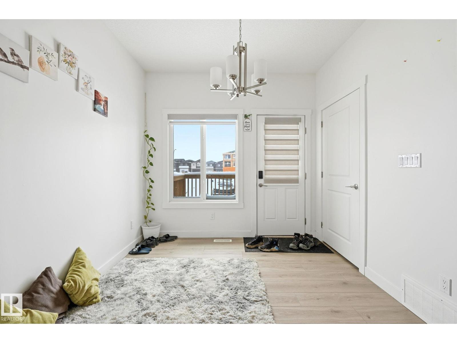 
          432 29 ST SW SW
            <br/>
            <span>Edmonton</span>
            , 
            <span>AB</span>
             <span>T6X3E7</span>
         - Photo 25