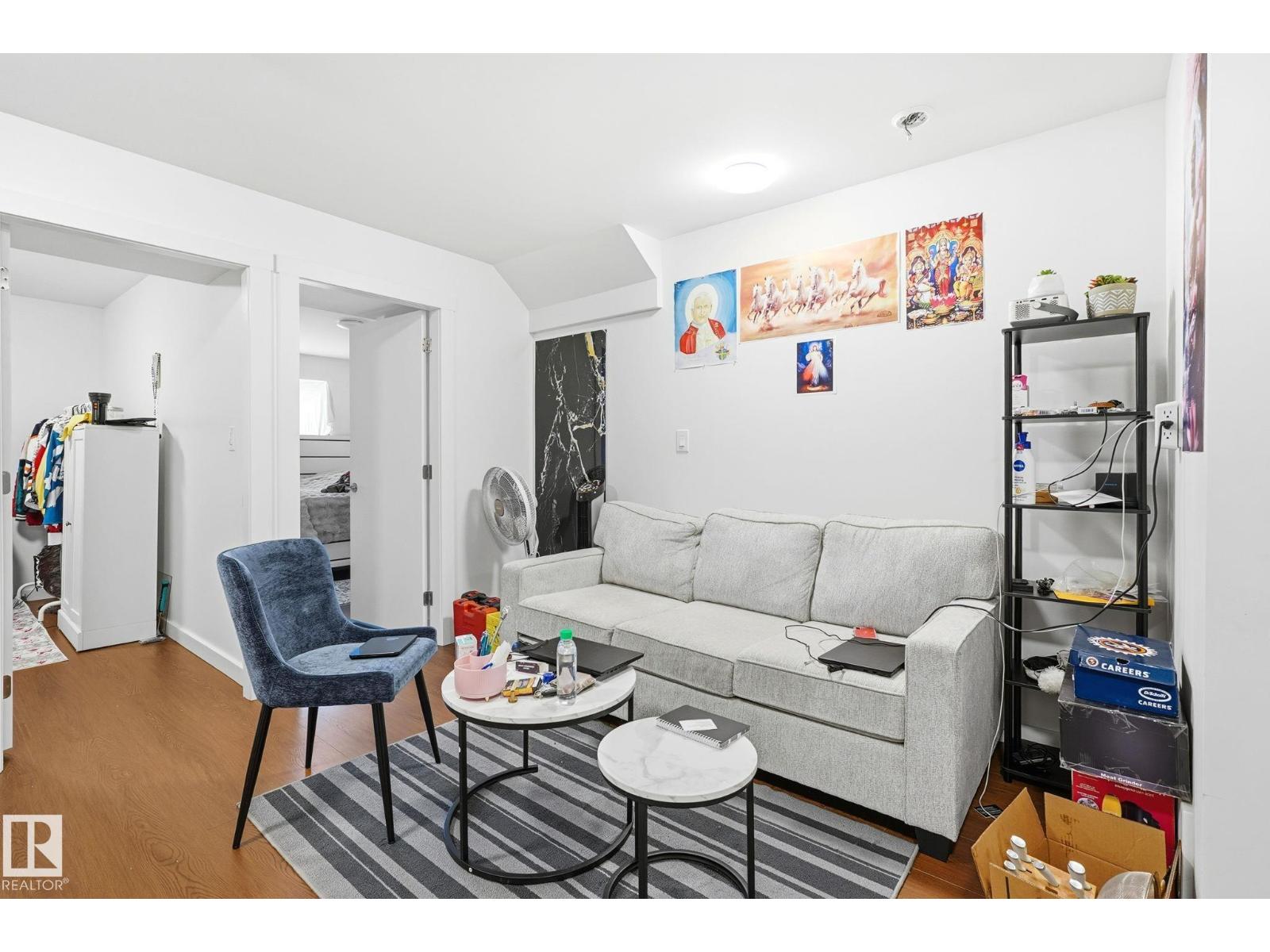 
          432 29 ST SW SW
            <br/>
            <span>Edmonton</span>
            , 
            <span>AB</span>
             <span>T6X3E7</span>
         - Photo 31