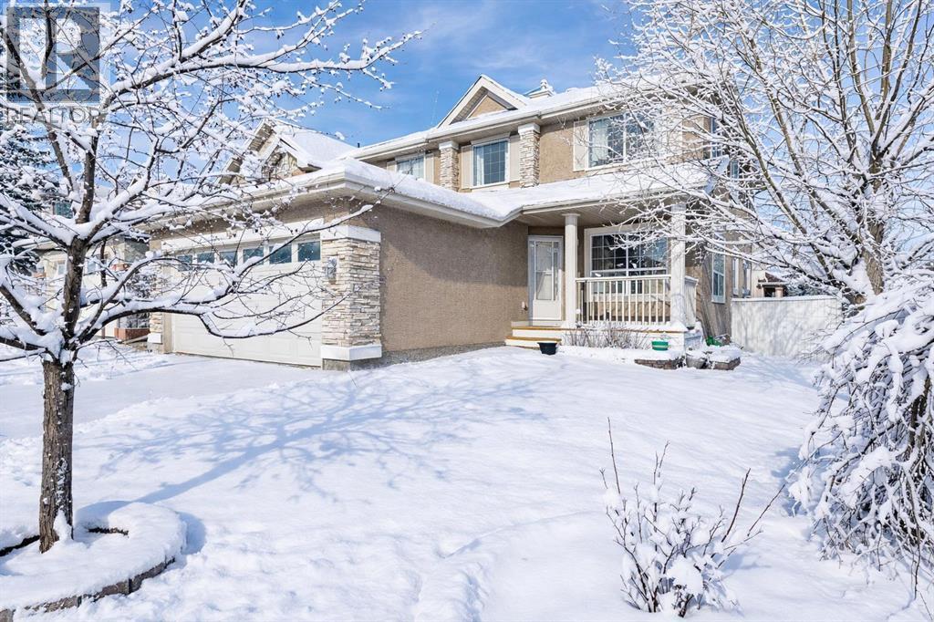 97 Everwillow Close SW, Calgary, Alberta