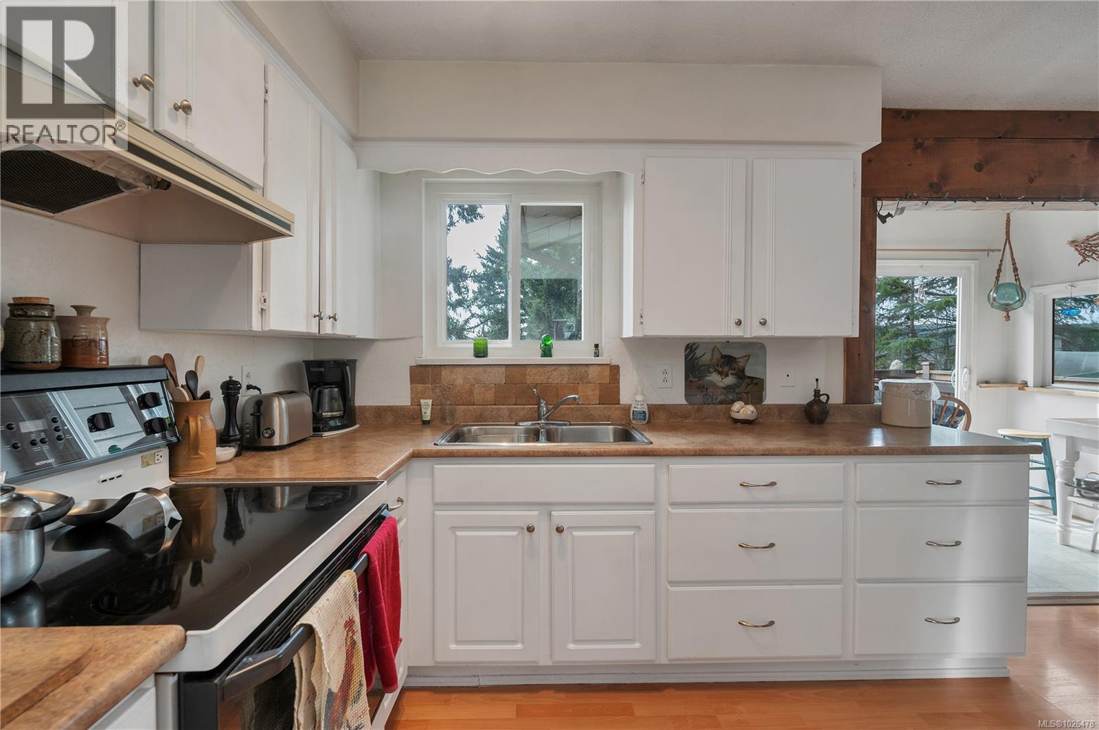 487 Niluht Rd, Campbell River