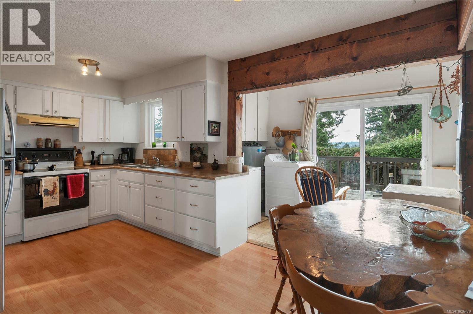 487 Niluht Rd, Campbell River