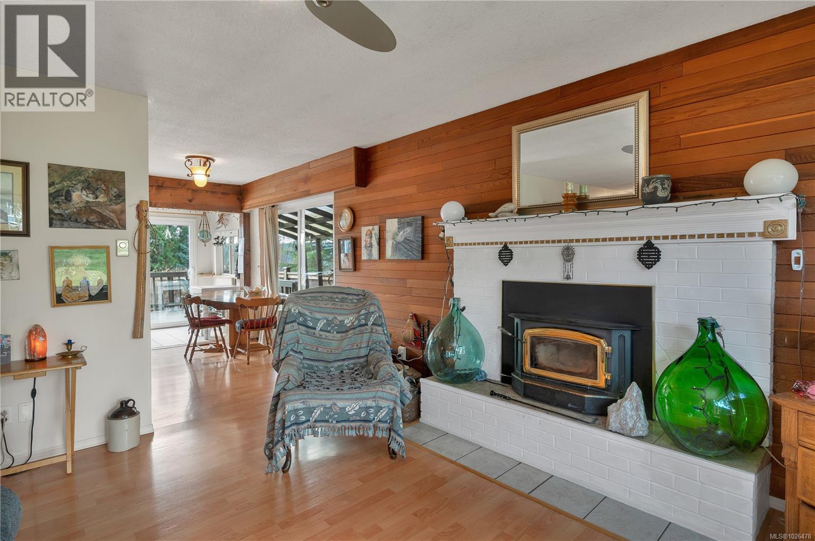 487 Niluht Rd, Campbell River