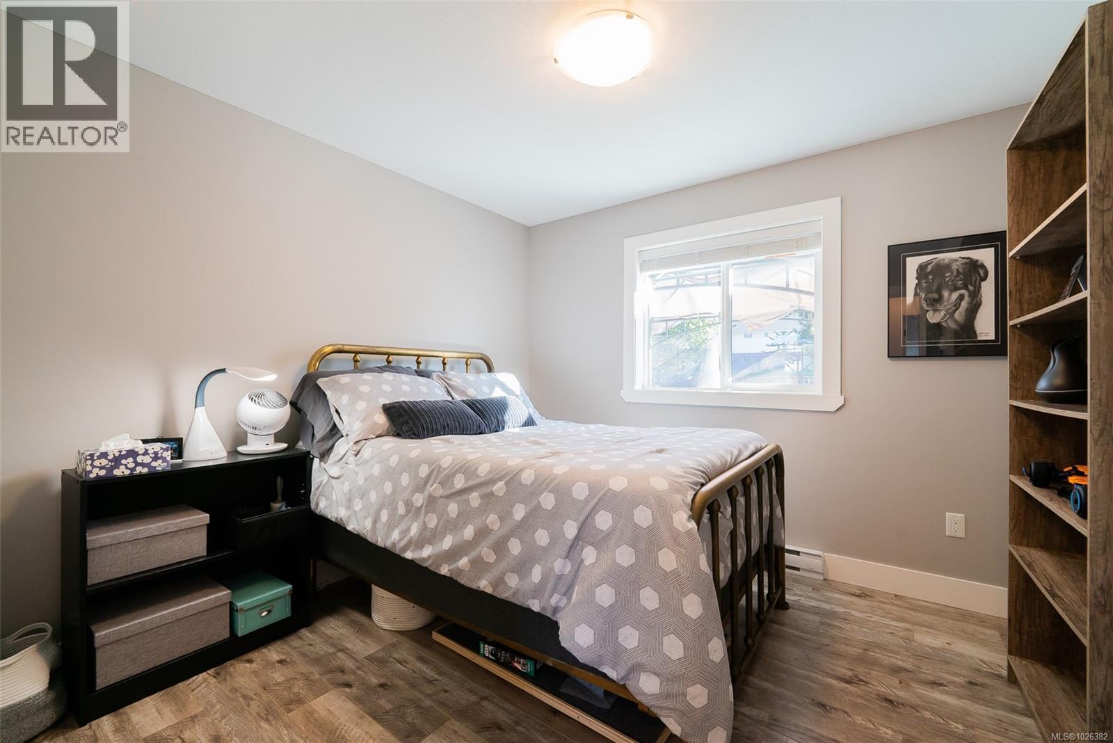 2174 VILLAGE DR - 15