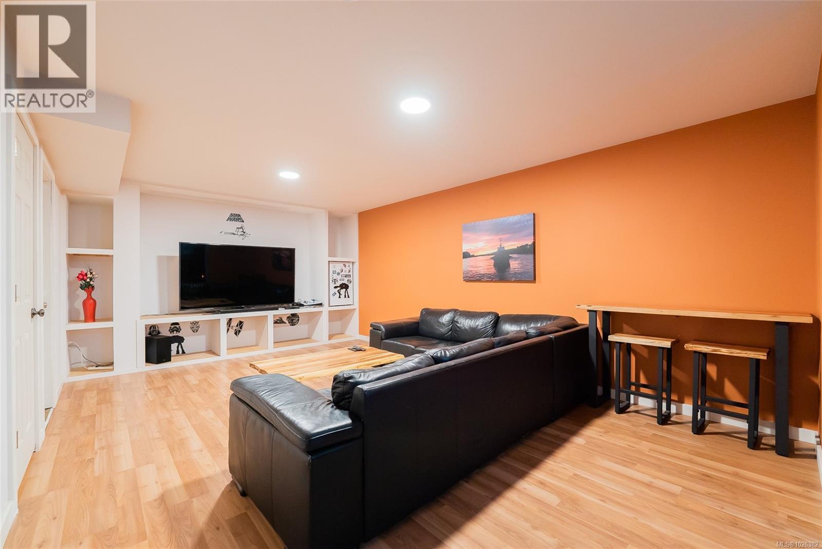 2174 VILLAGE DR - 21