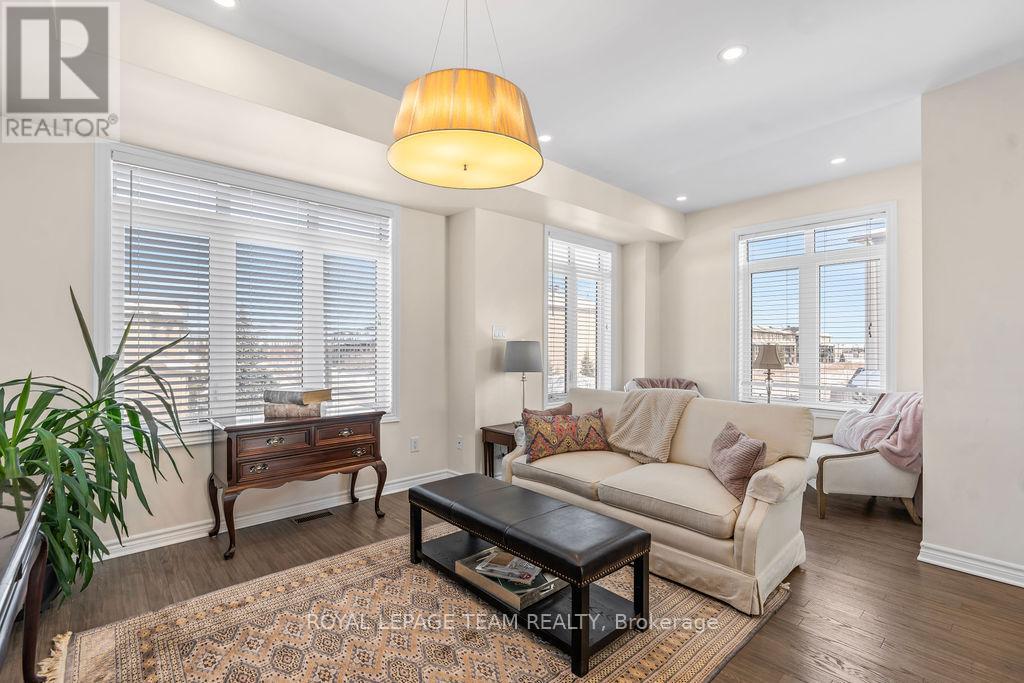 94 NUTTING CRESCENT - 21