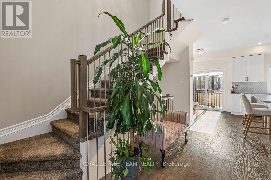 94 NUTTING CRESCENT - 31