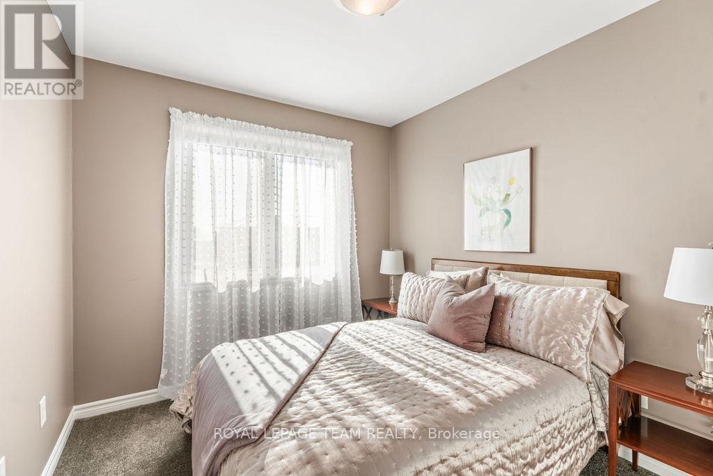 94 NUTTING CRESCENT - 38