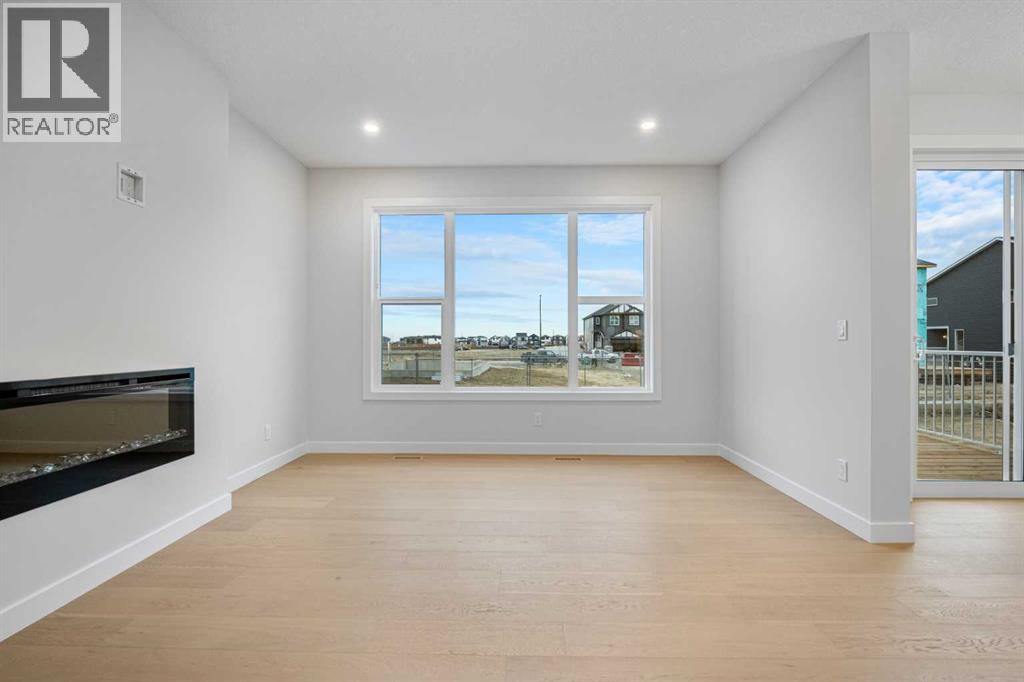 Single Family House for Sale in  Creekstone Grove SW Pine Creek Calgary 