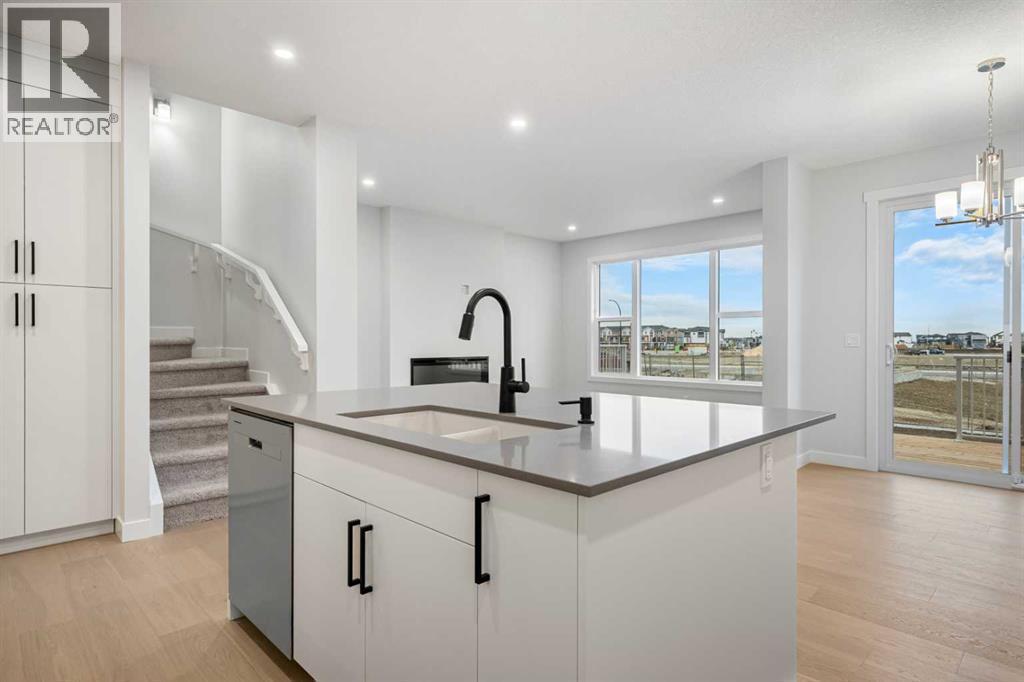 Single Family House for Sale in  Creekstone Grove SW Pine Creek Calgary 