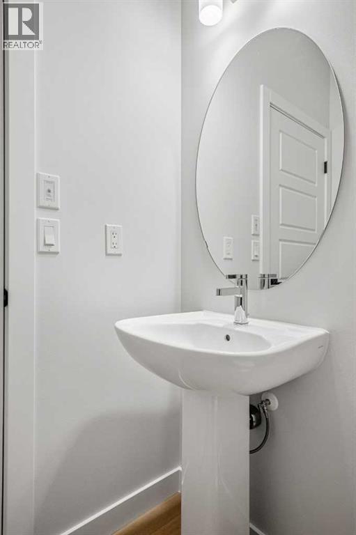 Single Family House for Sale in  Creekstone Grove SW Pine Creek Calgary 