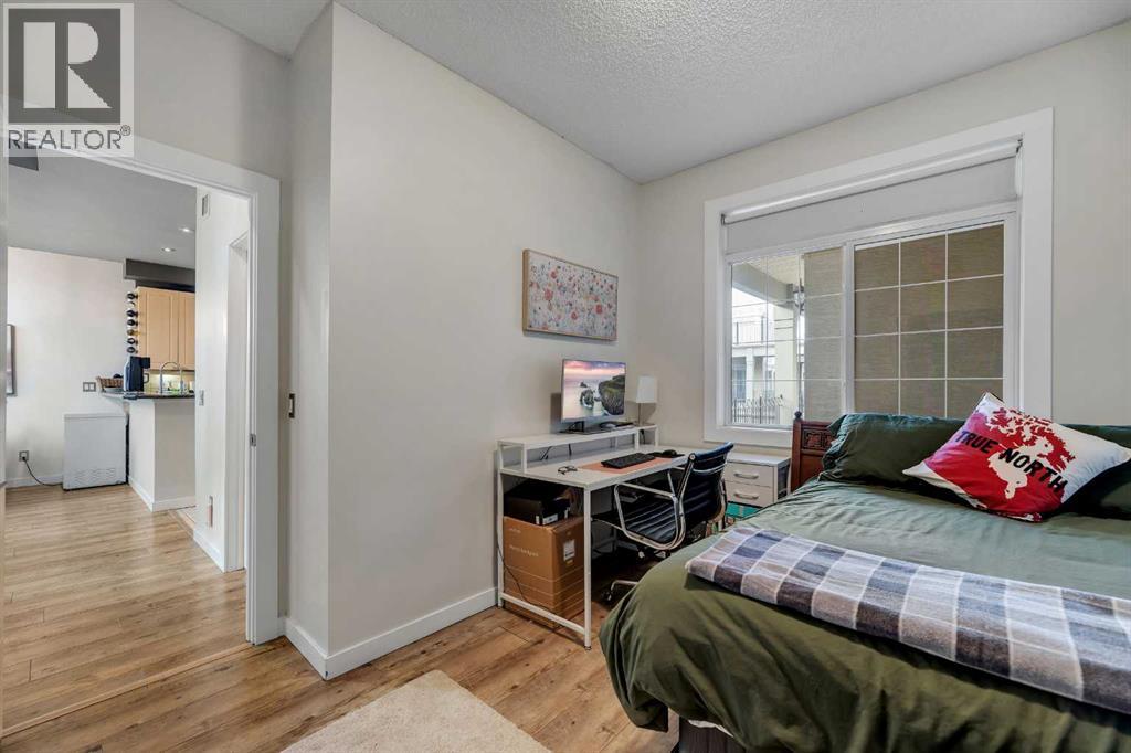 Single Family House Multi-level for Sale in    Avenue SW Beltline Calgary 