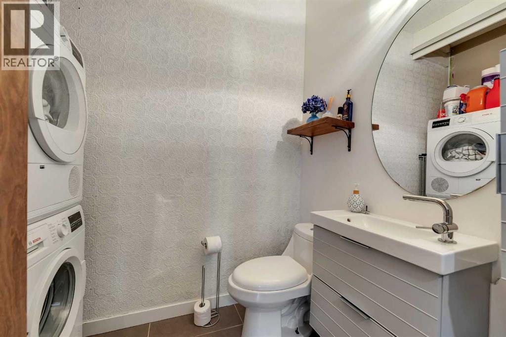 Single Family House Multi-level for Sale in    Avenue SW Beltline Calgary 