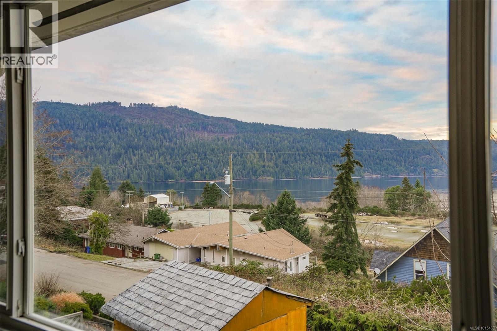 2209 Mallory Dr, Port Alberni