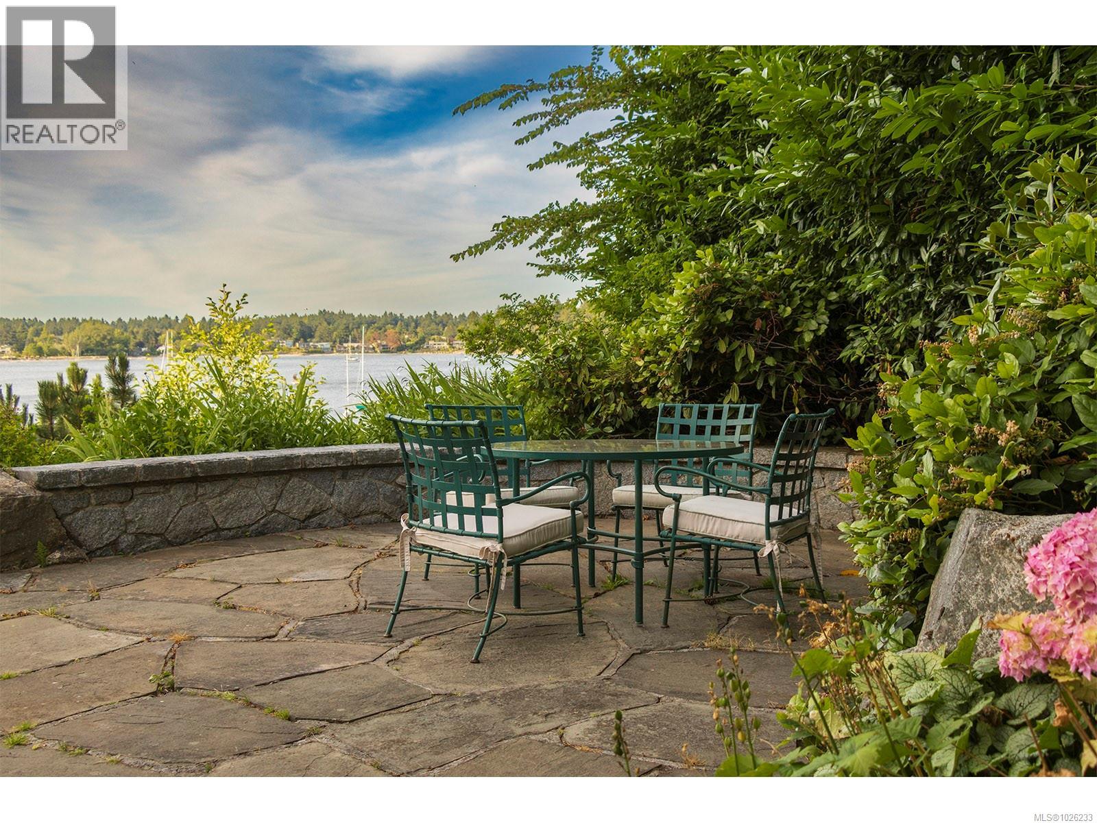  3445 Beach Drive, Oak Bay