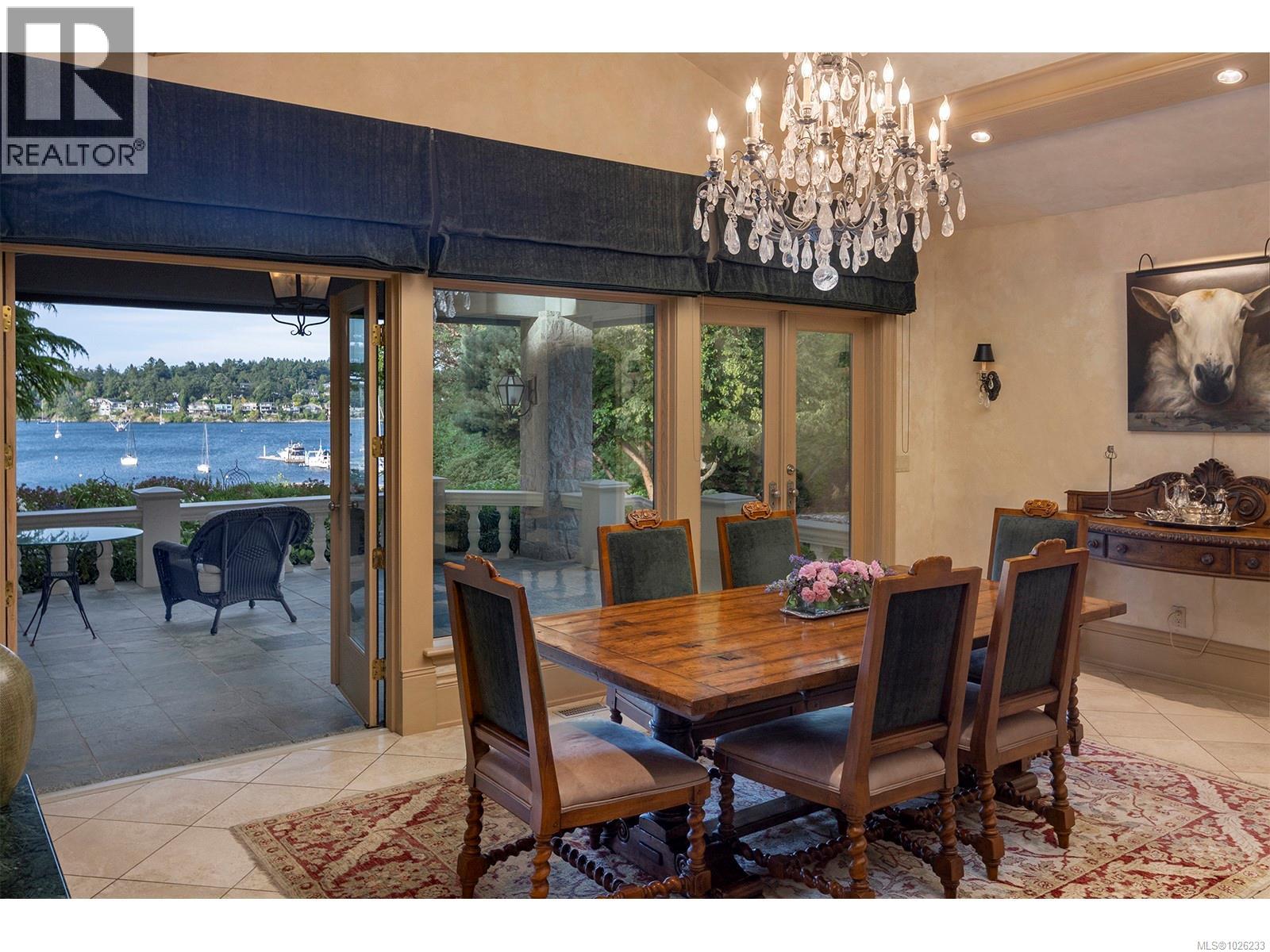  3445 Beach Drive, Oak Bay
