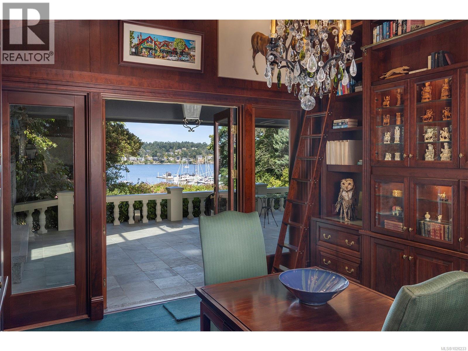  3445 Beach Drive, Oak Bay