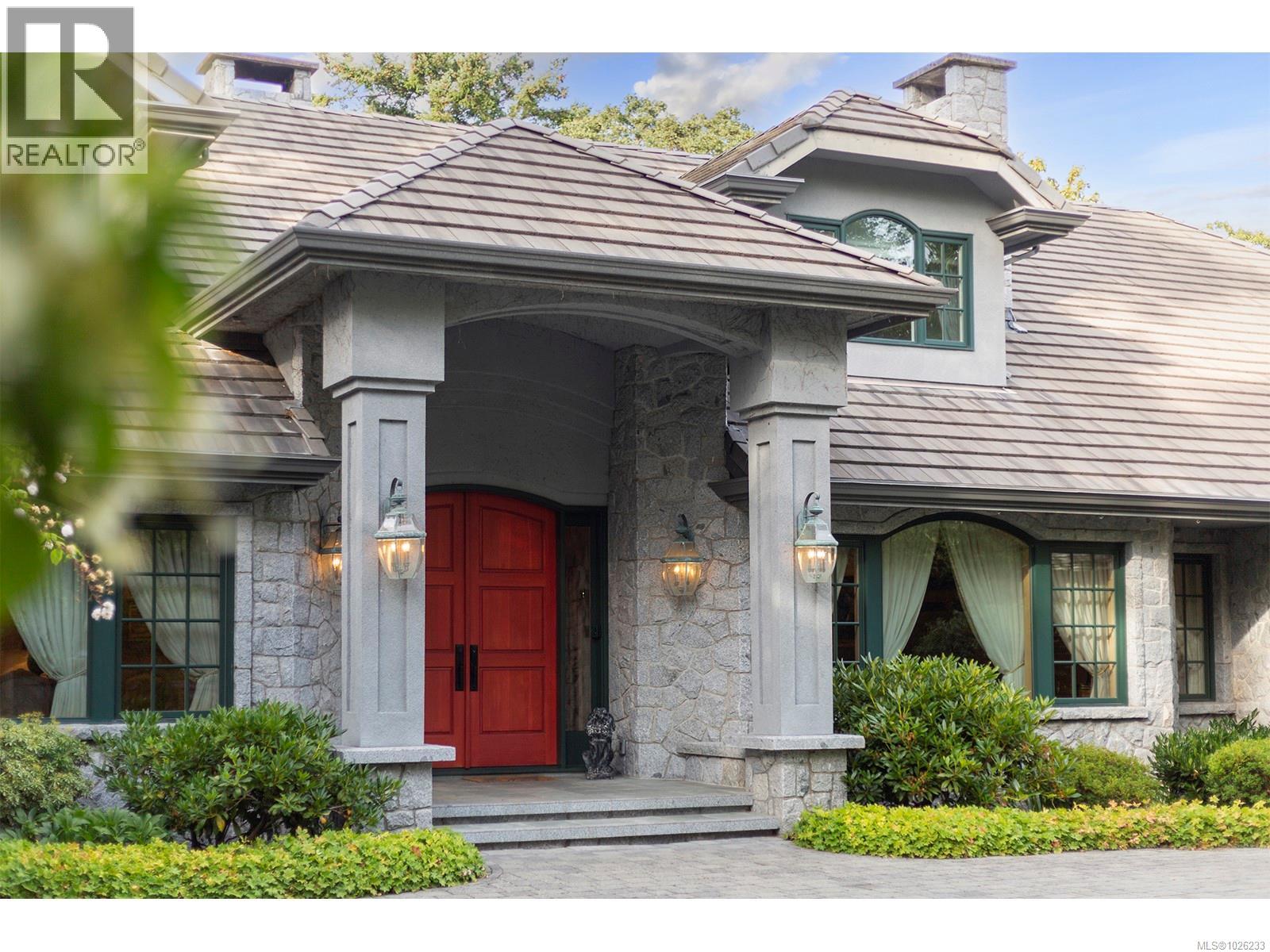  3445 Beach Drive, Oak Bay