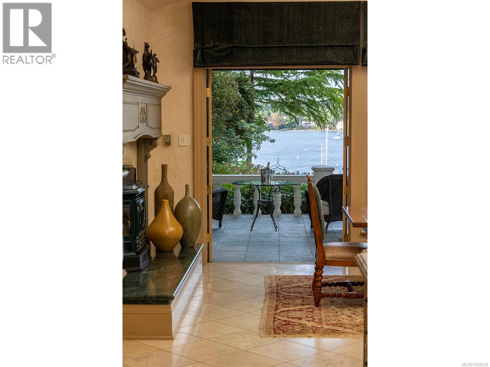  3445 Beach Drive, Oak Bay