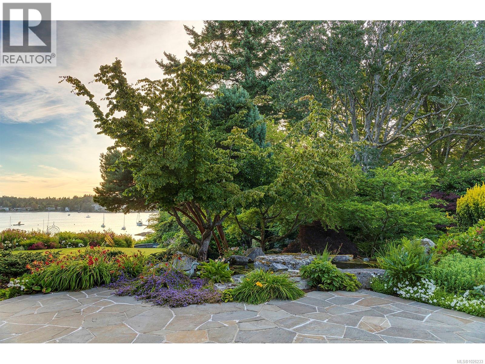  3445 Beach Drive, Oak Bay