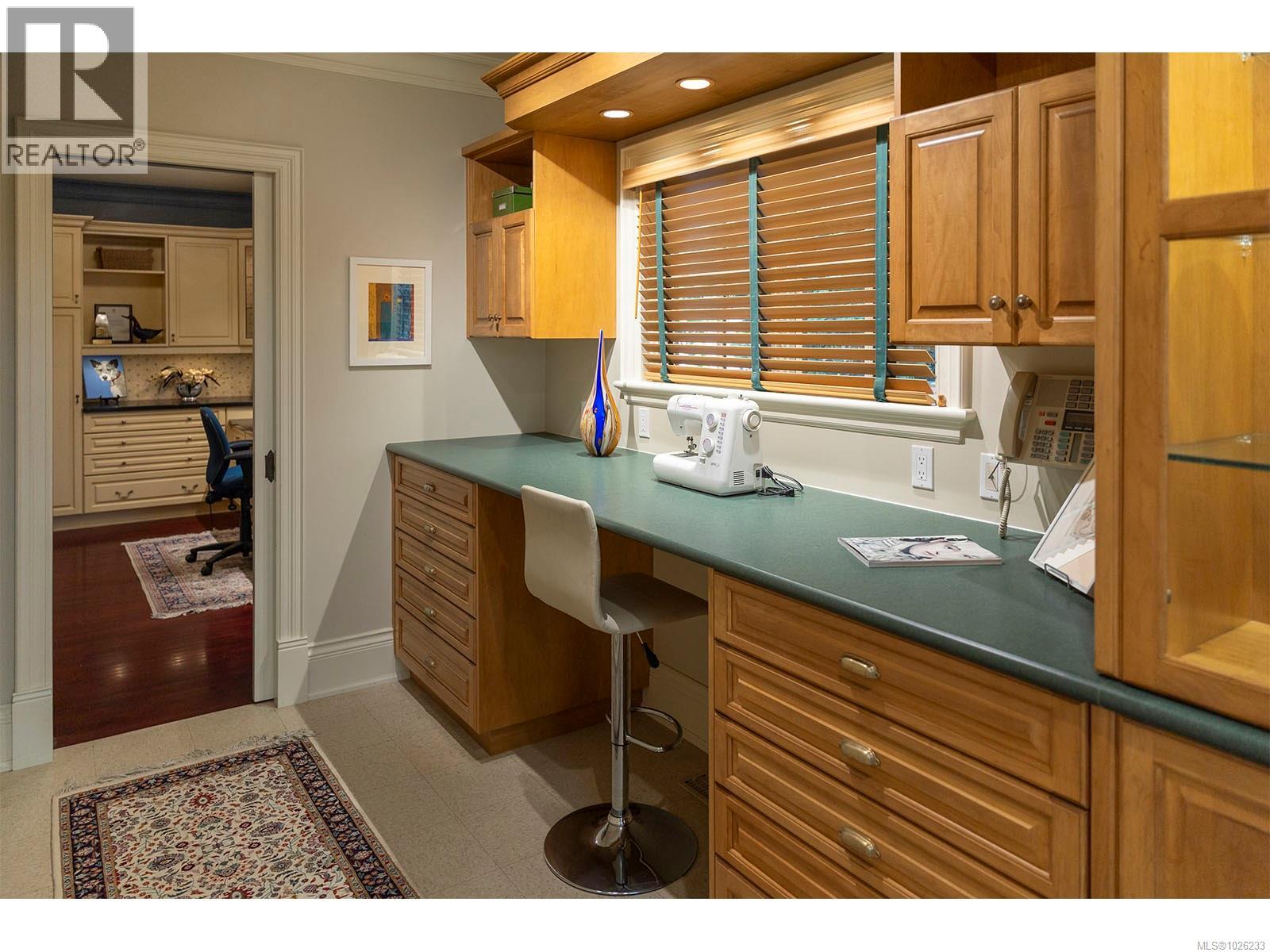  3445 Beach Drive, Oak Bay