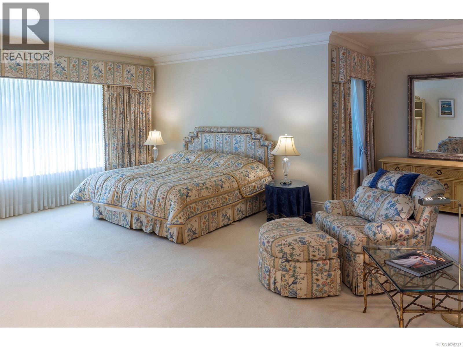  3445 Beach Drive, Oak Bay