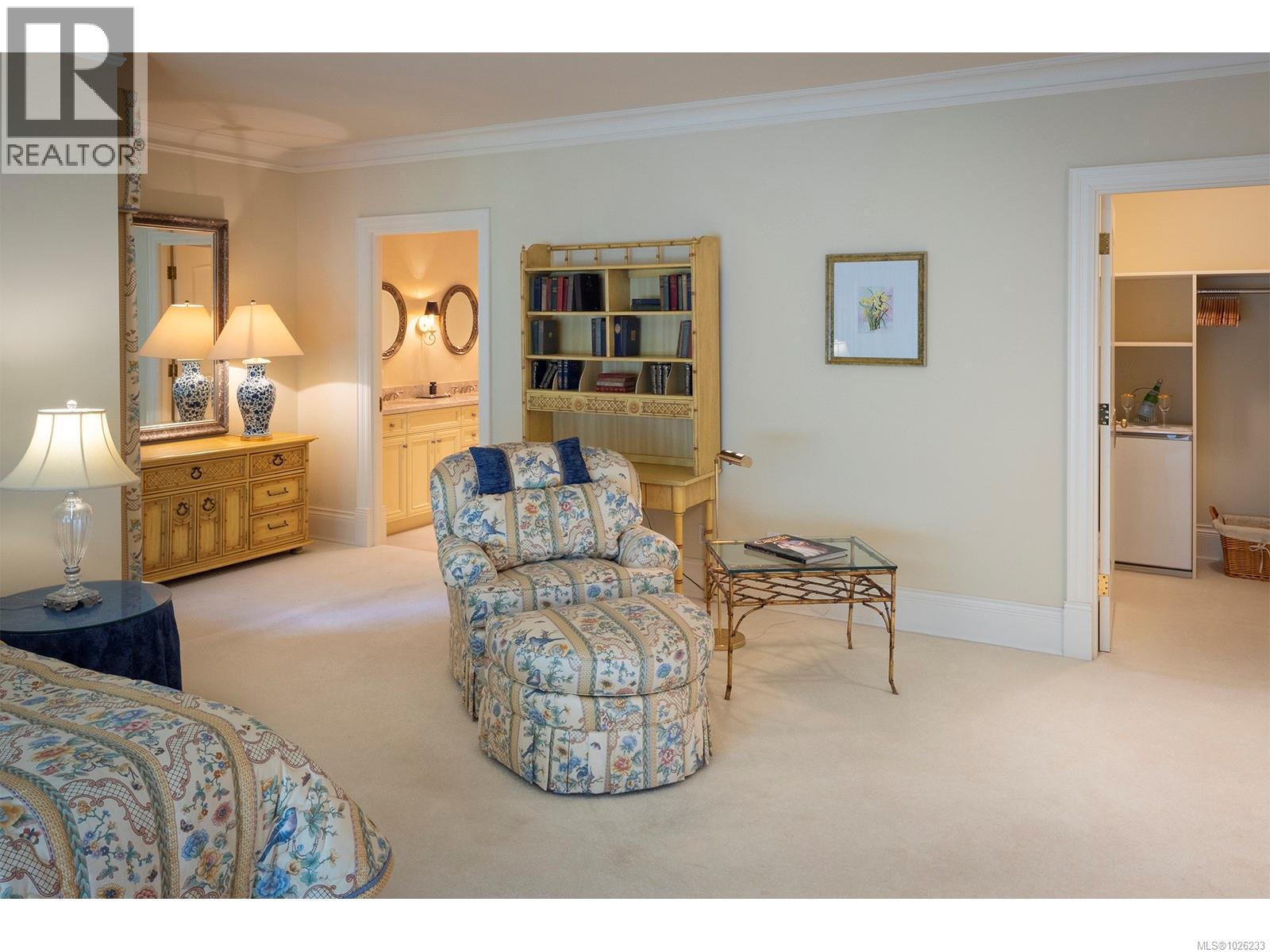  3445 Beach Drive, Oak Bay